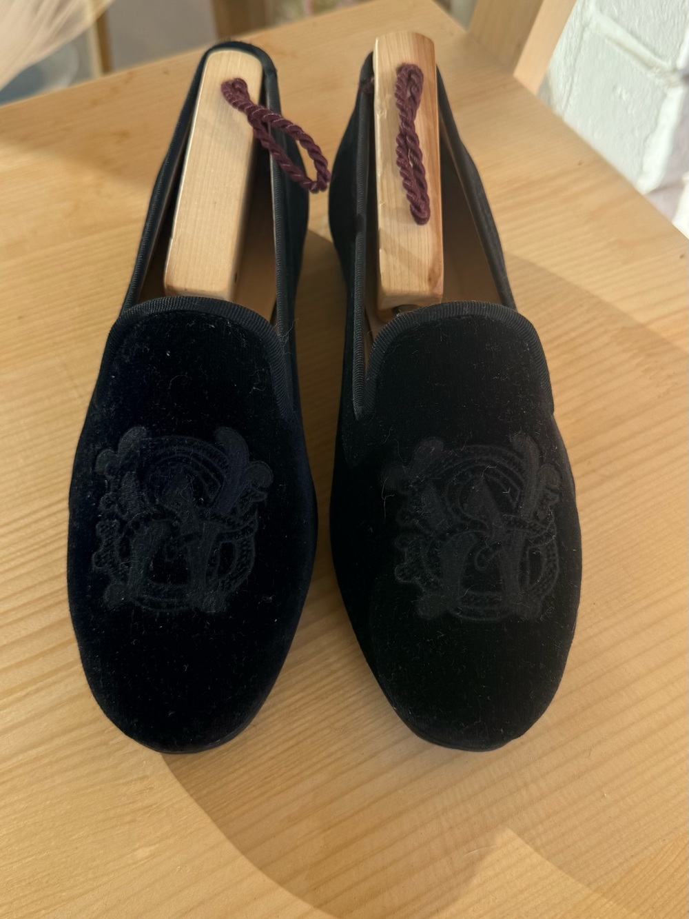 Stubbs & Cotton Women’s Crest Loafers 7.5